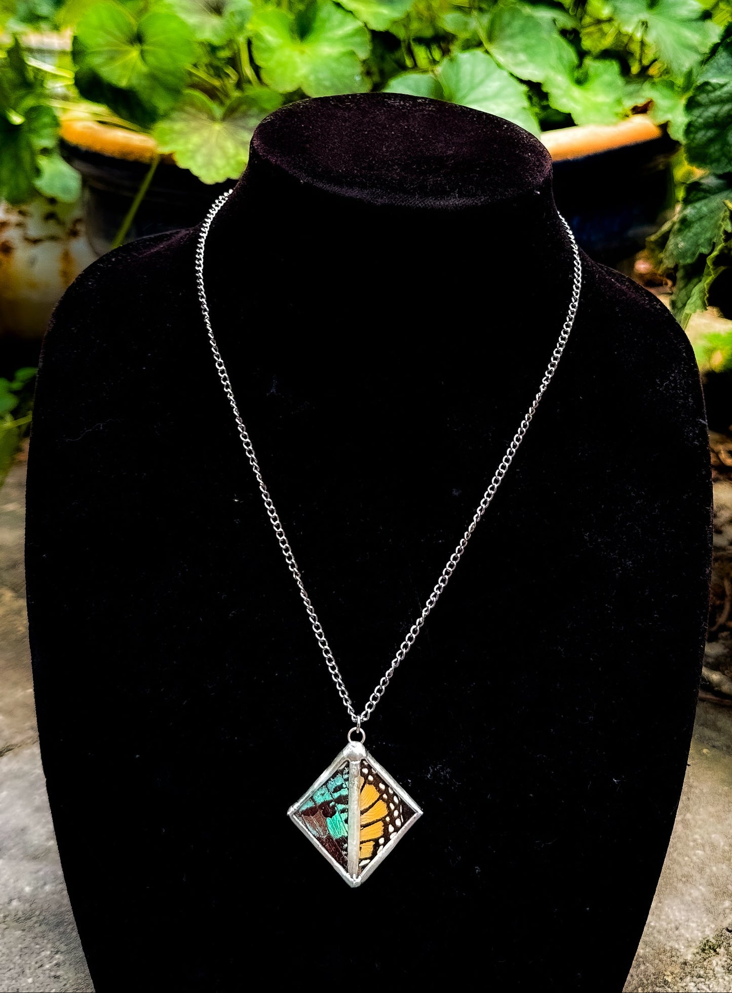 Mixed butterfly wing necklace (diamond)