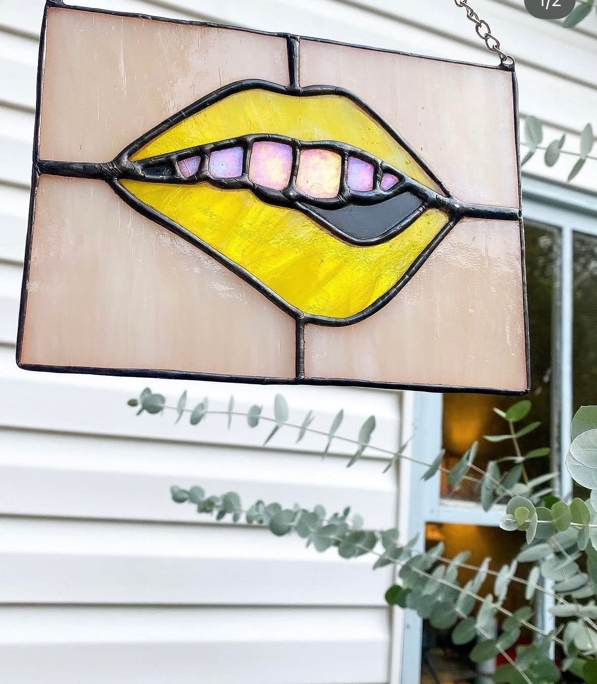 Stained glass lip bite
