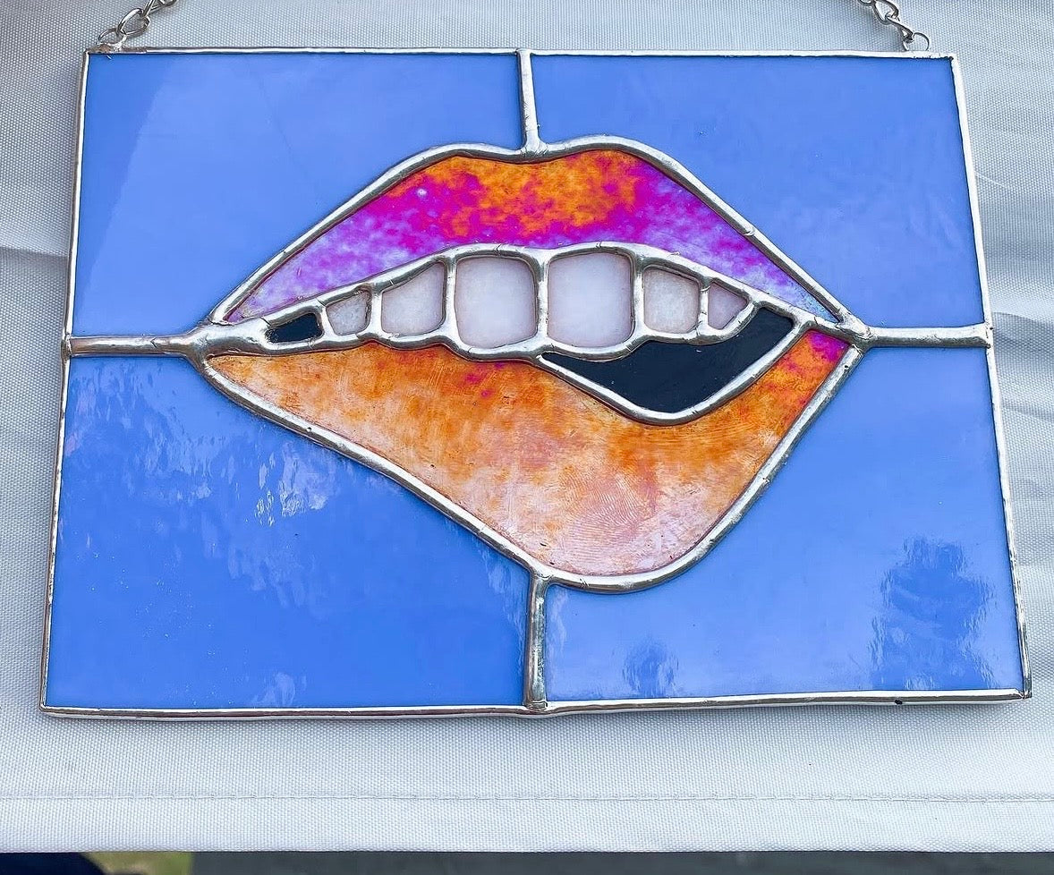Stained glass lip bite