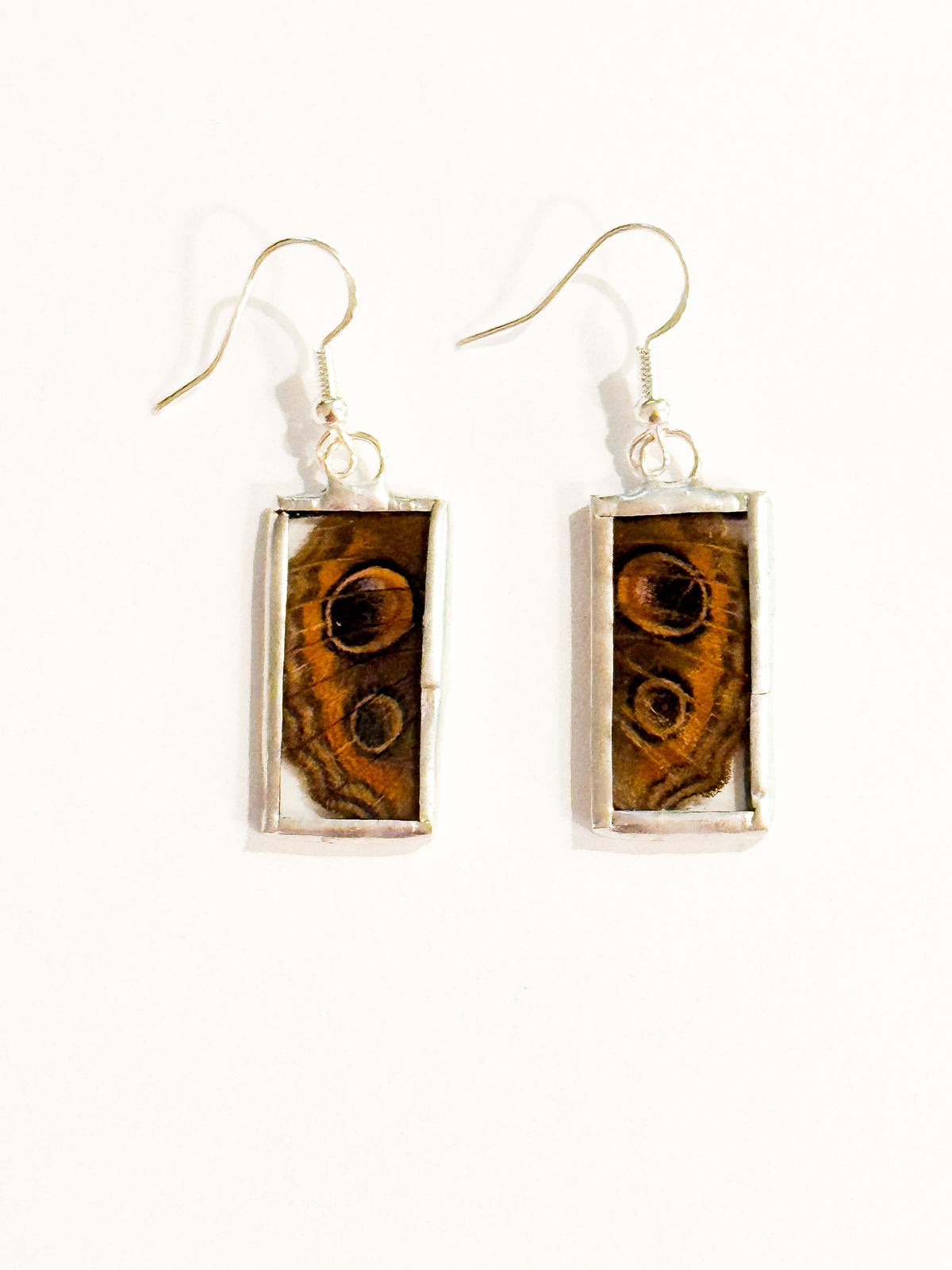 Common buckeye earrings (small rectangle)